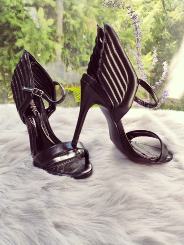 Small swan high heels - small,