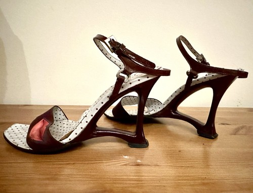 Prada riemchen sandalen - prada,