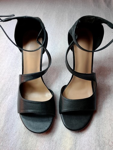 Schwarze sandalen mit - sandalen,